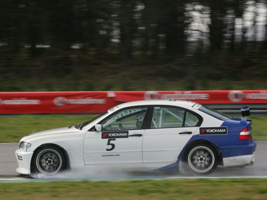  BMW 320i ETCC Sedan 2003 года  (фото 2 из 16)